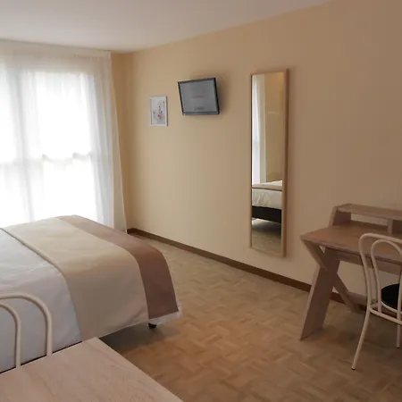 מלון La Pause Évreux