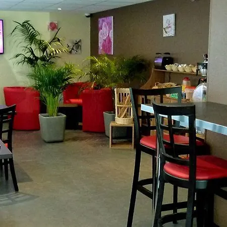 מלון La Pause Évreux